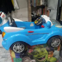 تکان دهنده|اسباب‌‌بازی|ری, بی‌بی شهر بانو|دیوار