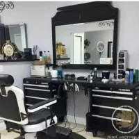 آرایشگر مردانه