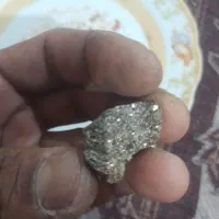 سنگ طلا موجوده ب صورت تکی و عمده هر کی خاست