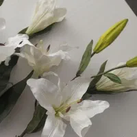 گل مصنویی لیلیوم