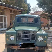 لندرور نیم تن