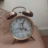 ساعت گویا رومیزی سالم