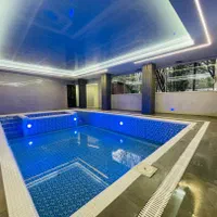 اجاره باغ ویلا استخر آبگرم فول فرنیش جکوزی بیلیارد|اجارهٔ کوتاهمدت ویلا و باغ|شیراز, گویم|دیوار