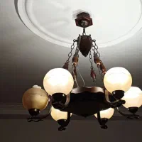 دو تا لوستر چوبی
