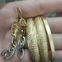 مقداری طلا