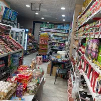 فروشنده خانم