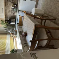 میز نهار خوری سالم و تمیز چند ماهه خریدم