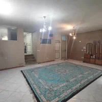 اجاره آپارتمان ۱۱۰ متری ۲ خوابه همکف در سینما سعدی