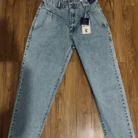 تعدادی شلوار|لباس|پاکدشت, پاکدشت (مامازند)|دیوار