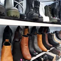 فروش ویترین مغازه کفش فروشی