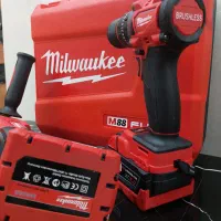 ست شارژی دریل و سنگ فریز (میلواکی)|ابزارآلات|سنندج, |دیوار