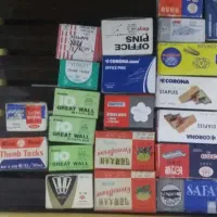 ملزومات اداری، جا چسبی، منگنه، قیچی، خط کش فلزی و