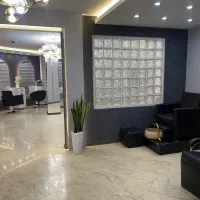 اجاره لاین در سالن زیبایی|استخدام درمانی، زیبایی، بهداشتی|اصفهان, ملک|دیوار