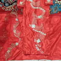 لباس محلی خوش رنگ طراحی شده با دست|لباس|شیراز, شهرک گلها|دیوار