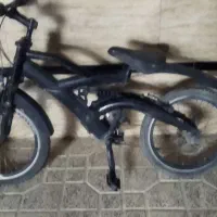 یک دستگاه دوچرخه سالم و بسیار تمیز ۲۰