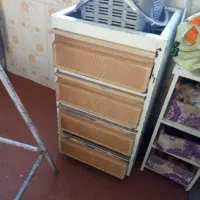 میز ناهارخوری ۴نفره  ۷۰۰بقیه لوازم