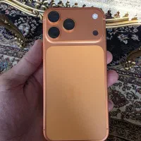 آیفون  17 در حد آکبند