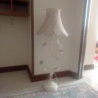 آباژور کنار سالنی شیک و سالم