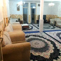 ویلایی دوطبقه همراه با مغازه
