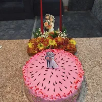 سفارش انواع کیک های تولد و کافی‌شاپی