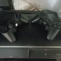 یک دستگاه پلی استیشن