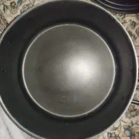 قابلمه بزرگ تفلون با قطر ۵۲ سانت