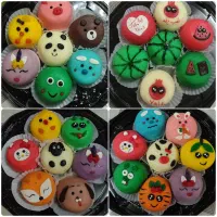 کیک تولد، موچی، انواع کیک‌ و شیرینی