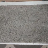 یک عدد پادری و یک عدد فرش اتاق خواب