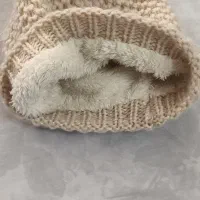 کلاه و شالگردن همگی نو و سالم|لباس|مشهد, خواجه ربیع|دیوار