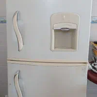 یخچال کاملا سالم و به شرط