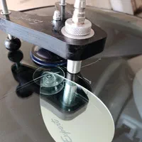 ترمیم شیشه خودرو ( سنگ خوردگی و ترک) با مواد مخصوص