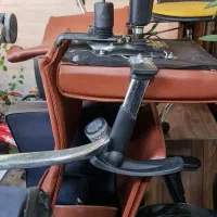 میز و صندلی های اداری و مطالعه کتابخانه دار