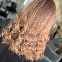 خدمات تخصصی رنگ و لایت مو(جشنواره تخفیفاتی یلدا)|خدمات آرایشگری و زیبایی|کرج, گلشهر|دیوار