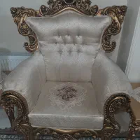 مبل۷نفره سلطنتی بامیز عسلی|مبلمان خانگی و میز عسلی|رباط‌کریم, شهرک صنعتی نصیرآباد|دیوار