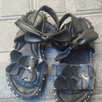 دو جفت کفش دخترانه