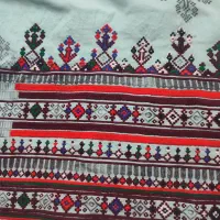 دوزنده هستم موسوم. بنوک صندوقی. شیرازه. روبر