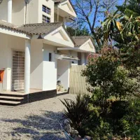 زندگی-آرام-درمنطقه-ویلایی-همکف100-متر-پارکینگ-دار