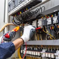 برقکار صنعتی. سیم‌کشی تابلو اینورتر و ژنراتور