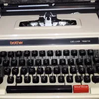 ماشین تحریر|کلکسیون اشیاء عتیقه|تهران, فدک|دیوار