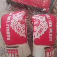 کلاه ودستکش بوکس نونو یک بار هم استفاده نشده