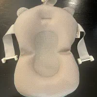 بالشت شیردهی و آسان شور نوزاد|اسباب و اثاث بچه|کیش, |دیوار