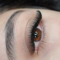 اکستنشن مژه و لیفت ابرو بابهترین متریال|خدمات آرایشگری و زیبایی|زنجان, |دیوار