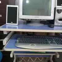 میز کامپیوتر و صندلی گردان