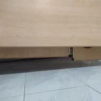 میز کامپیوتر سالم و تمیز