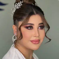 ۵۰ ٪تخفیف میکاپ و شینیون فقط تا پایان ماه آذر