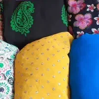 لباس کوردی توضیحات در عکس در حد نو هر عدد ۱۰۰هزار