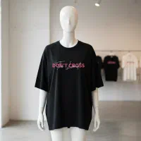 لباس(تیشرت) عمده در7 طرح و3رنگ (پوشاک)