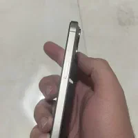 ایفون۱۵ پرو|موبایل|رباط‌کریم, رباط‌کریم|دیوار