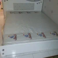 تخت خواب دو نفره