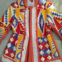 مانتو کتی|لباس|تهران, آهنگ|دیوار